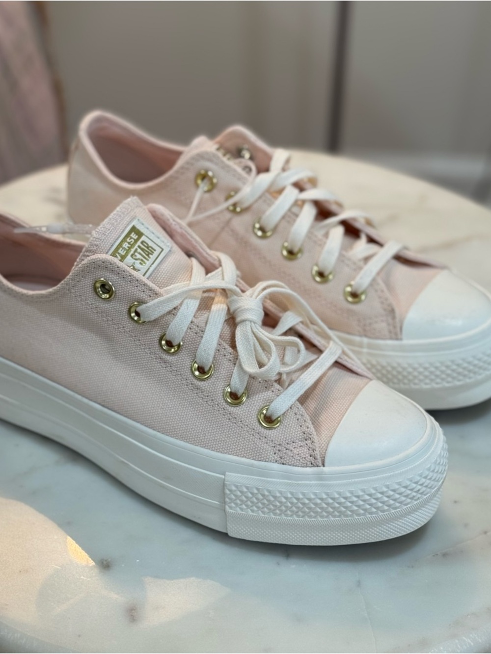 NEW Converse Chuck Taylor Low Top Platform Sneaker - Pale Pink